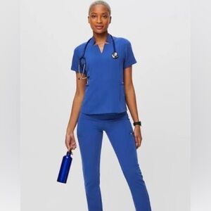 Figs Winning Blue Scrub Set